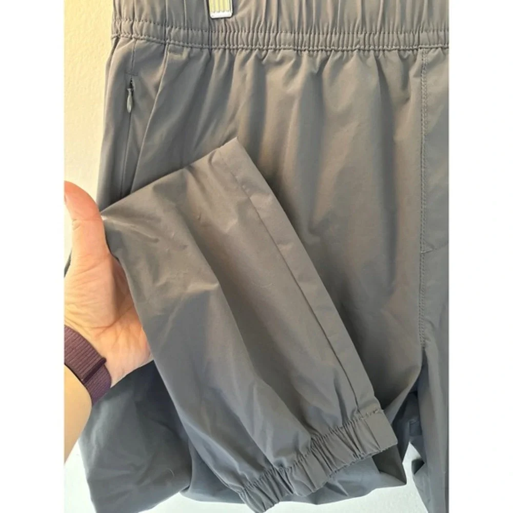 Banana Republic Men's Gray Jogger Pants Size Large 36x28 Athleisure Travel Vacay